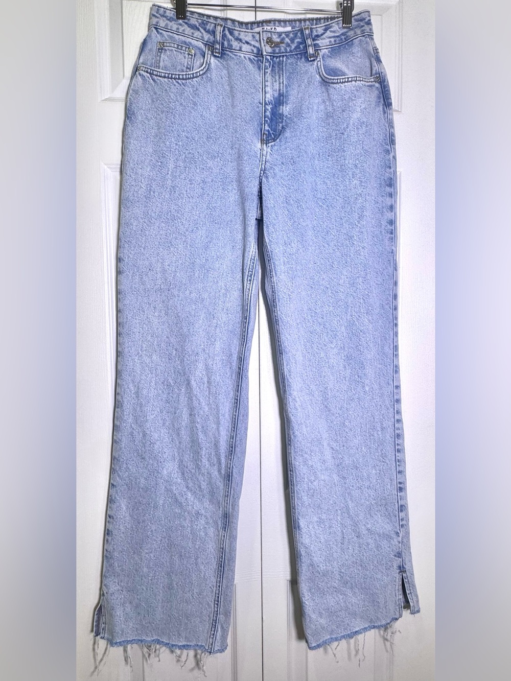 NA-KD High Waist Wide Leg Raw Hem Jeans Light Wash Size EU 38 / US 8